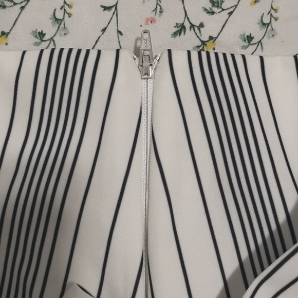 Striped black & white shorts - Picture 3 of 4